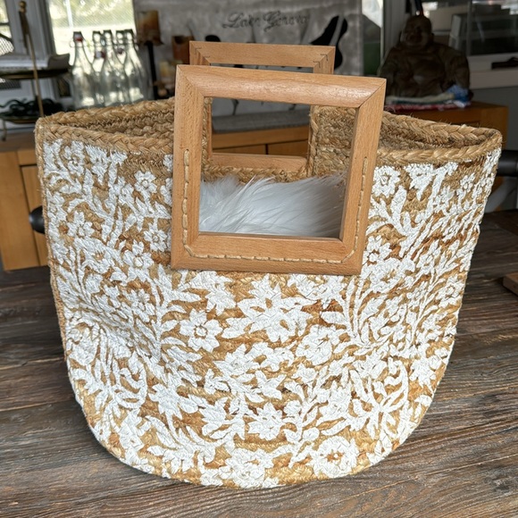 Anthropologie Antik Kraft Pallavi jute tote EUC - Picture 3 of 10